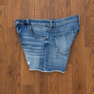 {KUT from the Kloth} Gidget fray denim shorts, 8